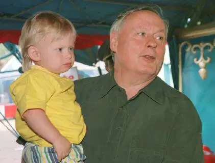 Carl-Maurice Lafontaine – Stimme, Karriere und Leben entdecken carl-maurice lafontaine