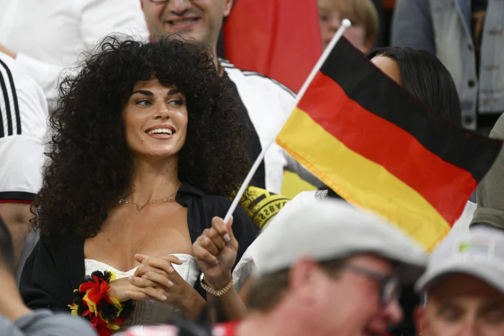 Candice Brook: Leben, Karriere, Beziehung & Fakten einfach erklärt candice brook